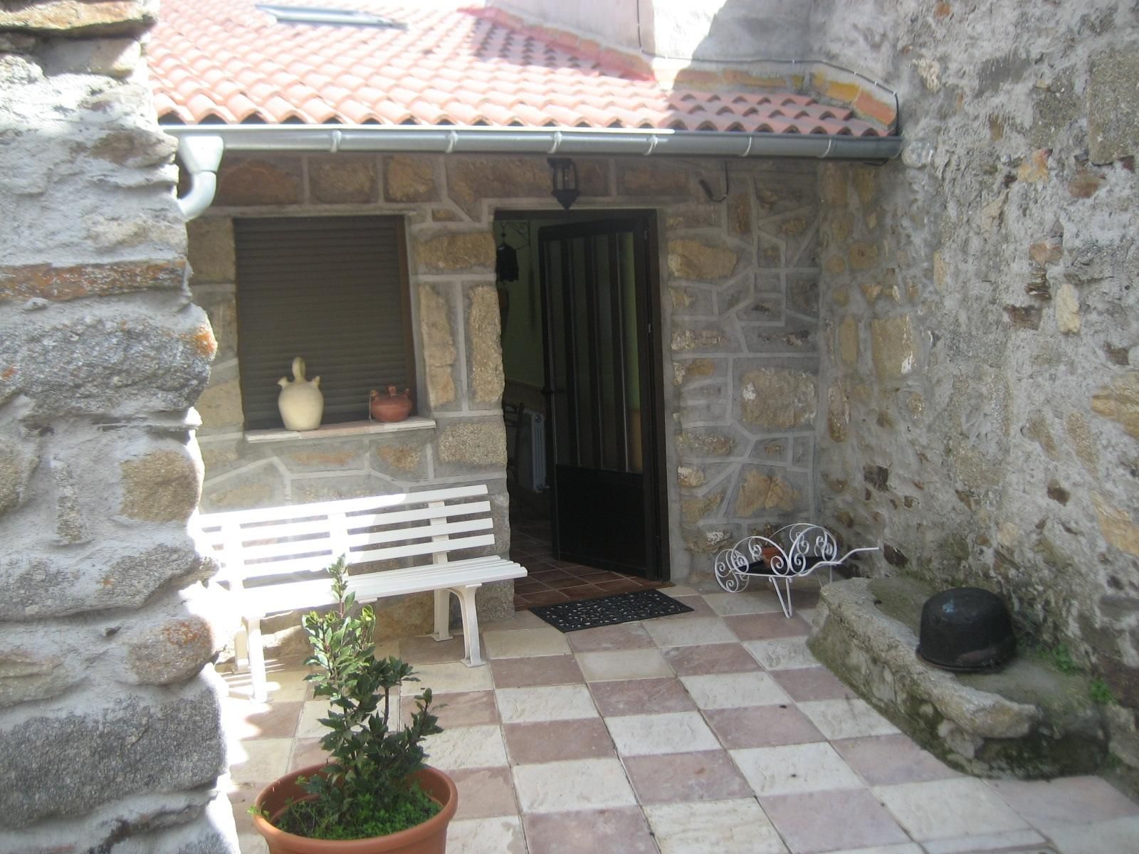 Casa de Siesta y Brisca, casa rural en Ortigosa de Rioalmar